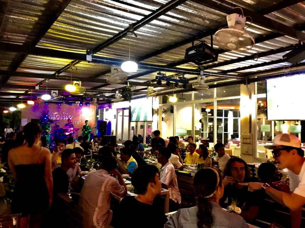 BK Place Hotel Bueng Kan Eksteriør billede