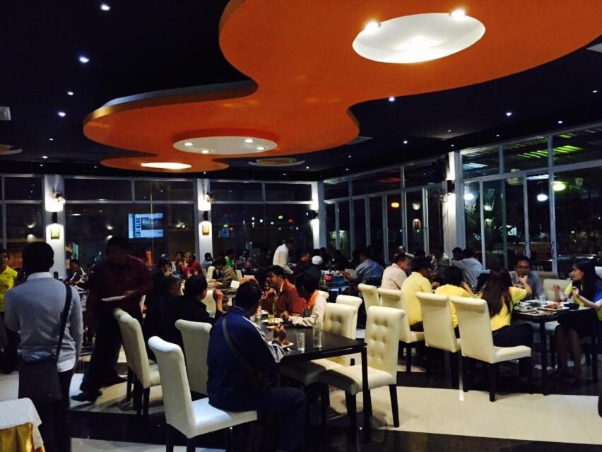 BK Place Hotel Bueng Kan Eksteriør billede