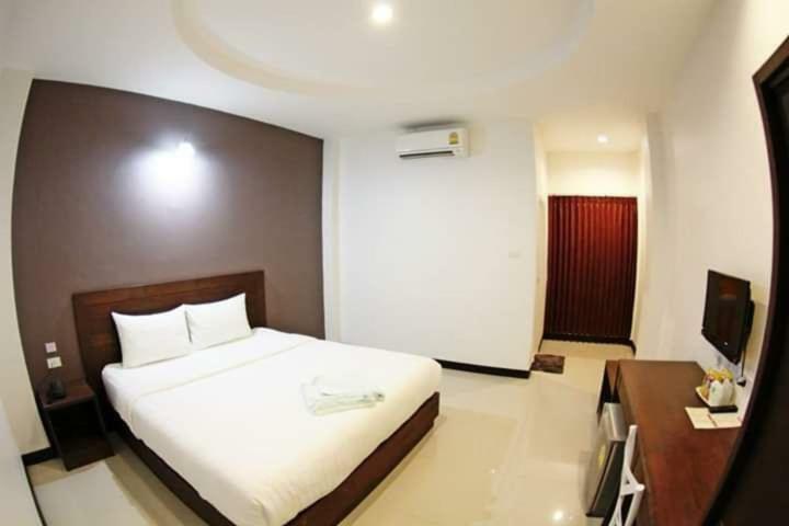 BK Place Hotel Bueng Kan Eksteriør billede